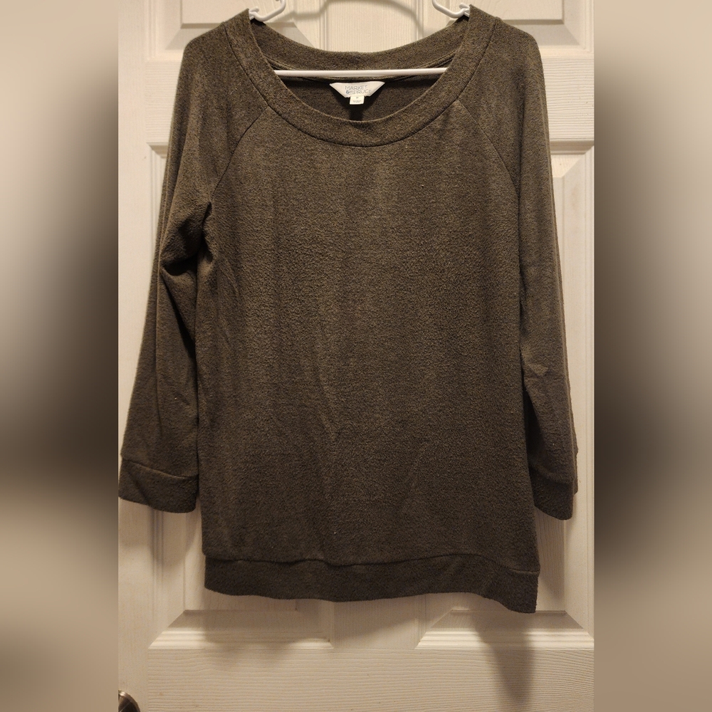 Market and spruce sweater